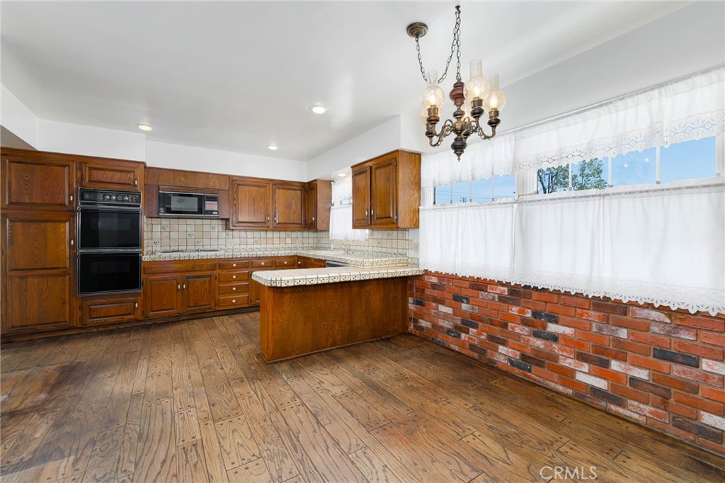 1333 E Tudor Street