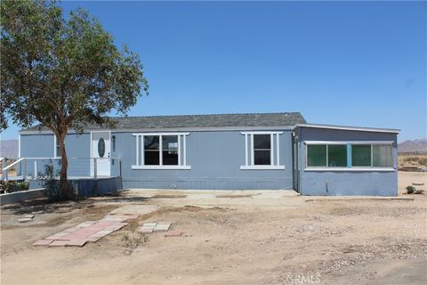 Photo of 15030 Fairlane Road, Lucerne Valley, CA 92356 (MLS # IG25151528) Photo of 15030 Fairlane Road, Lucerne Valley, CA 92356 (MLS # IG25151528)