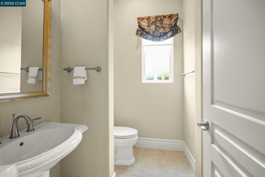 TRILOGY VINEYARDS - Residential