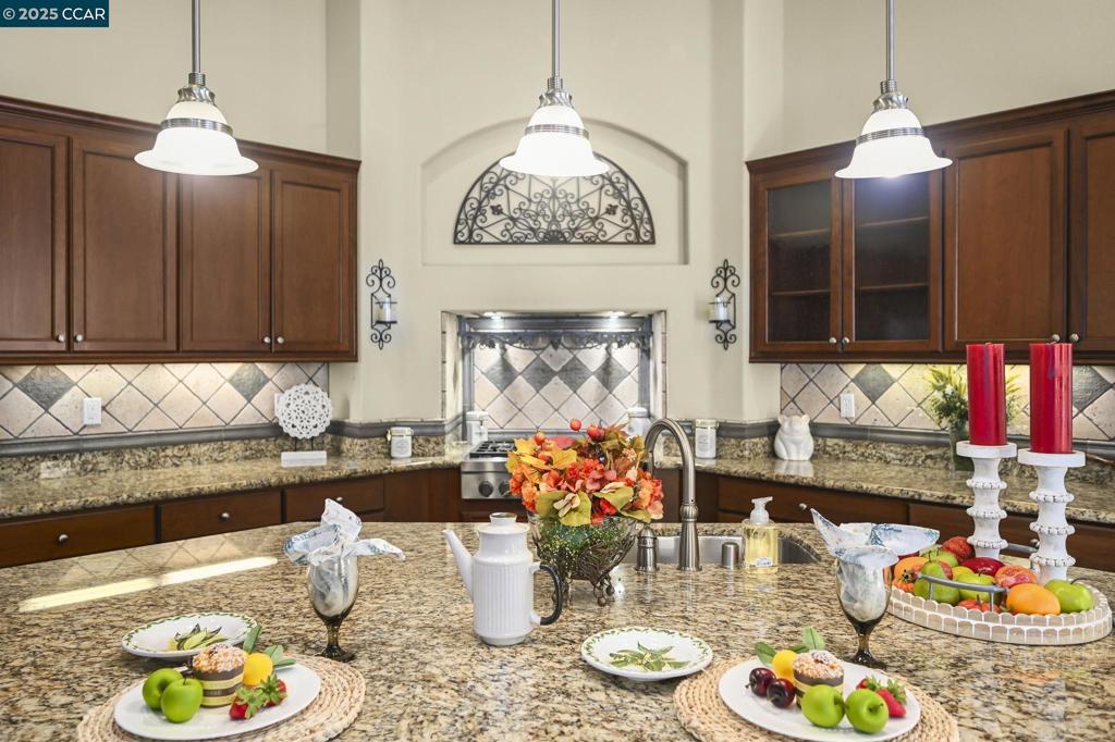 TRILOGY VINEYARDS - Residential