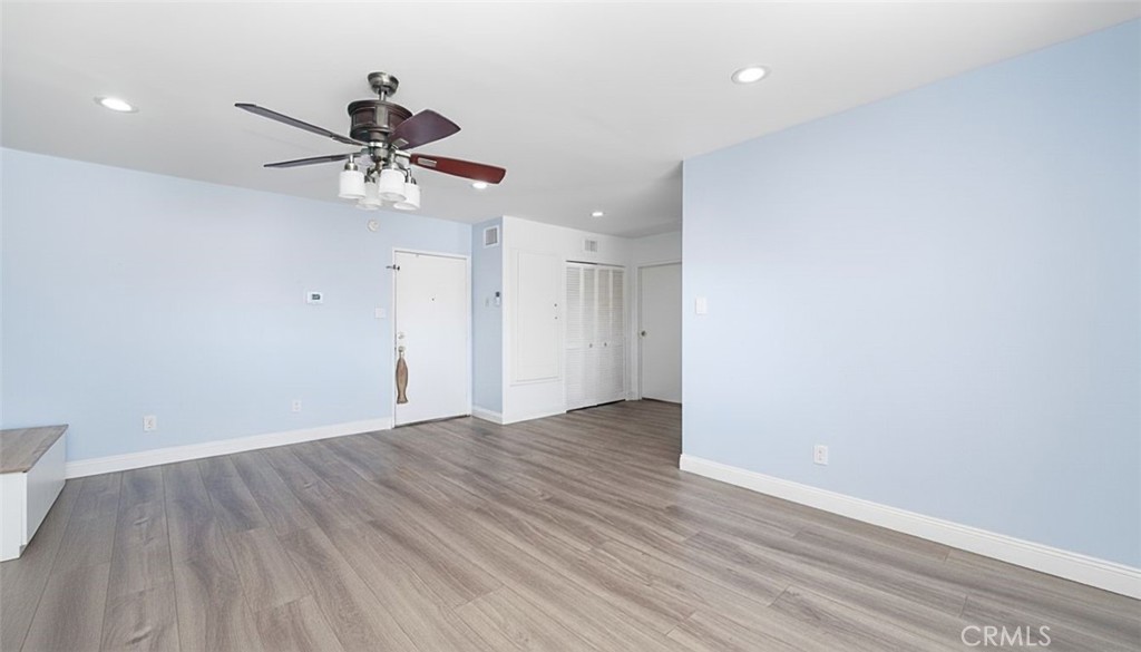 Club Acacia - Residential Lease