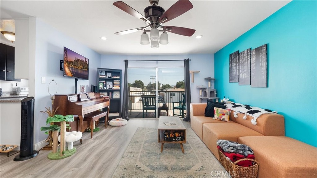 Club Acacia - Residential Lease