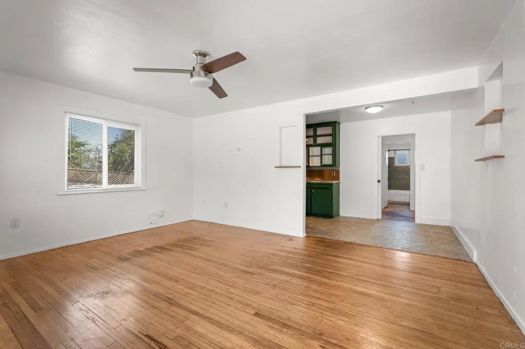 Escondido, California 92025, United States, ,Residential,Active,195921