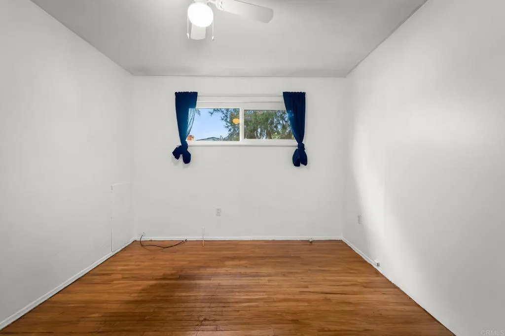 Escondido, California 92025, United States, ,Residential,Active,195921