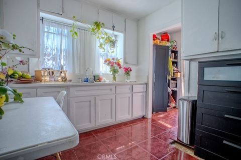 Photo of 628 E 76th Place, Los Angeles, CA 90001 (MLS # CV25119023)