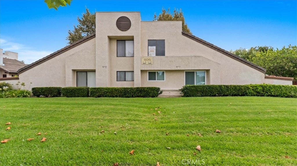 406 N Imperial AVE