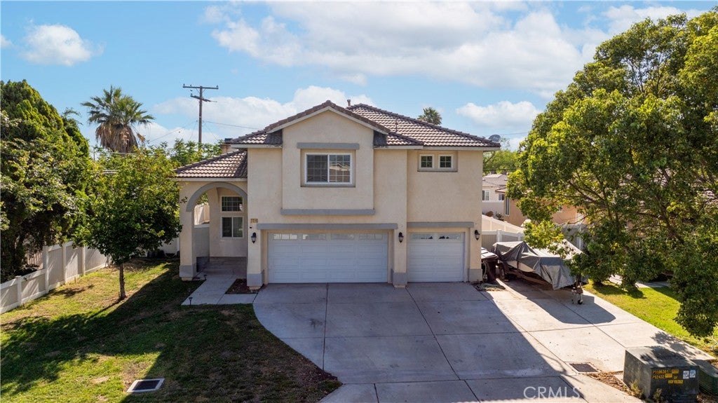 724 N San Carlo