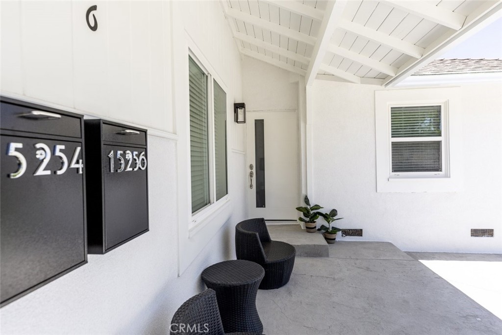 Properties 3 15256 Clymer Street