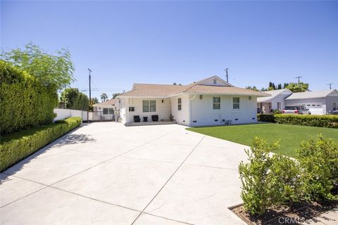 15256 Clymer Street San Fernando CA 91345