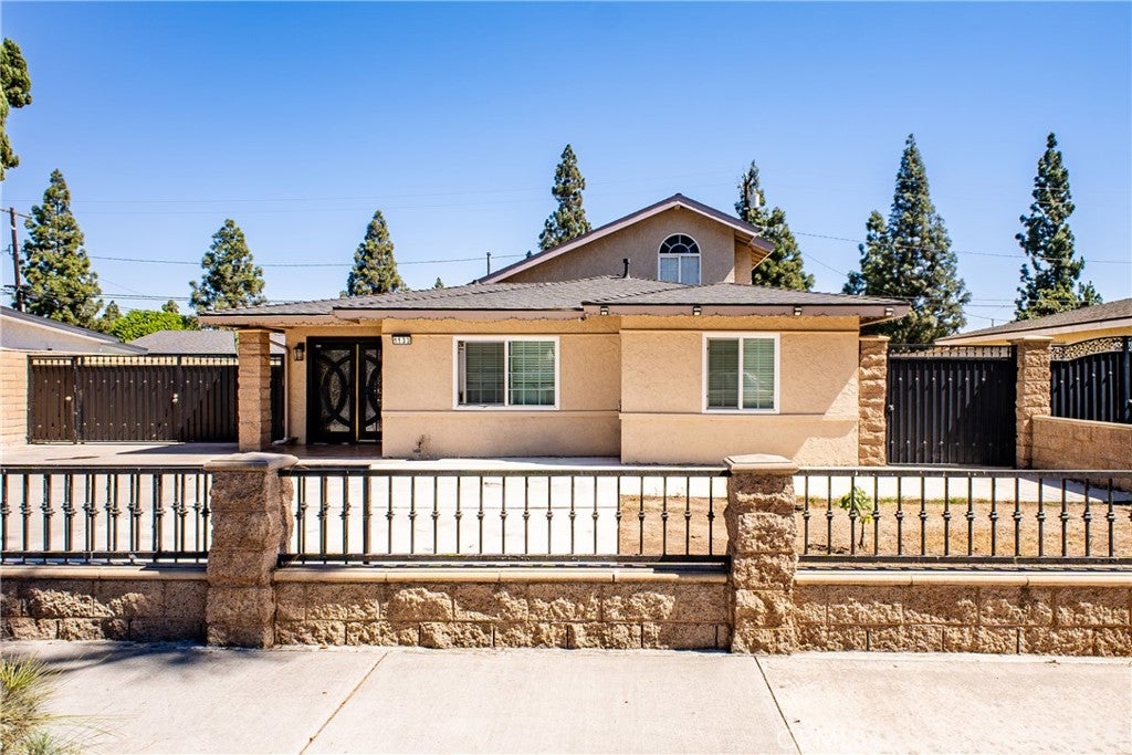Photo of 1133 S Harmon ST, Santa Ana, CA 92704 (MLS # PW26214831)