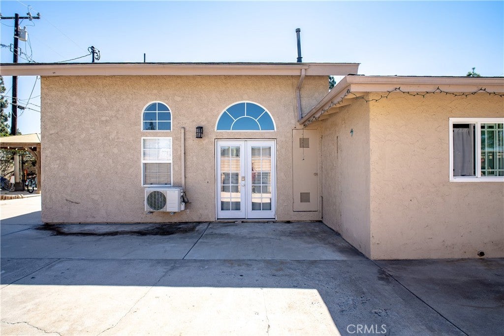 1133 S Harmon