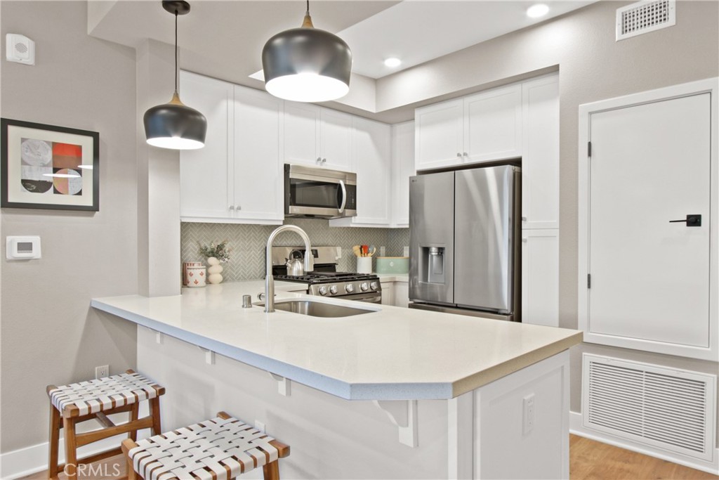 927 Deep Valley Drive 224