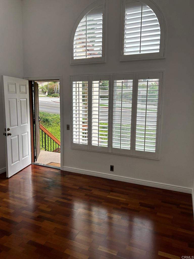 4040 Porte La Paz 75