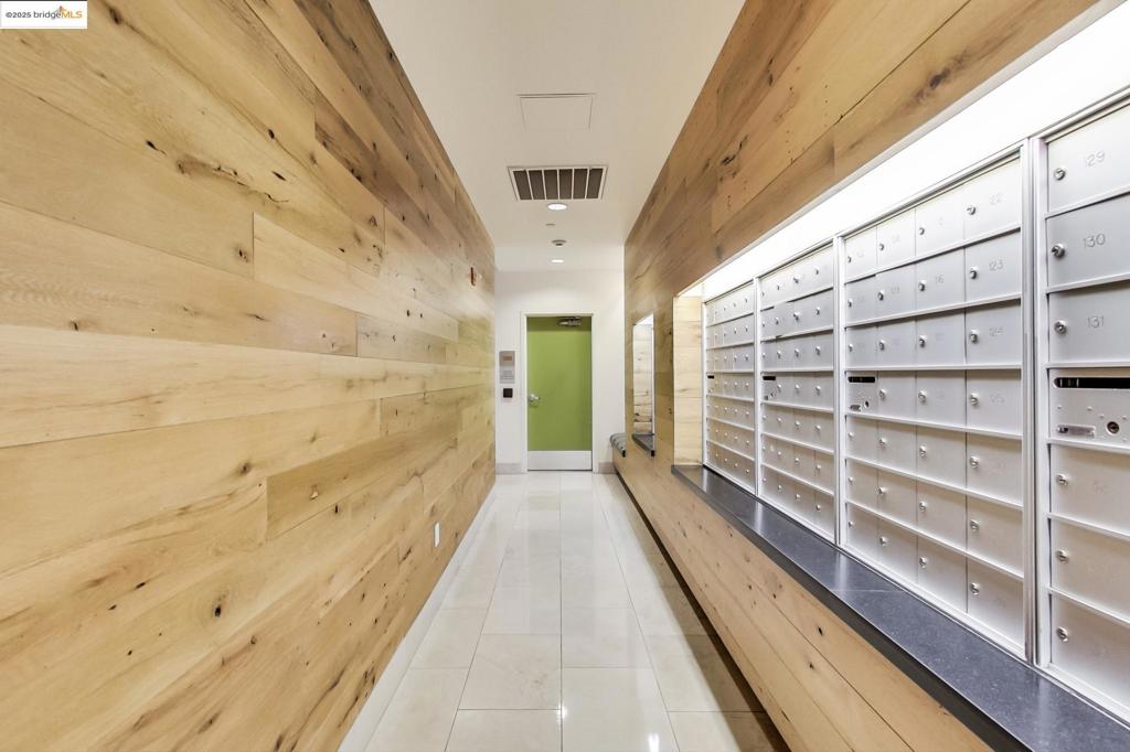 JACKLONDON - Residential Lease