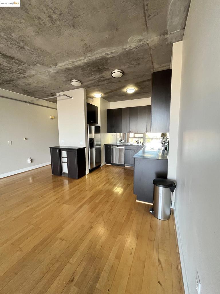 JACKLONDON - Residential Lease