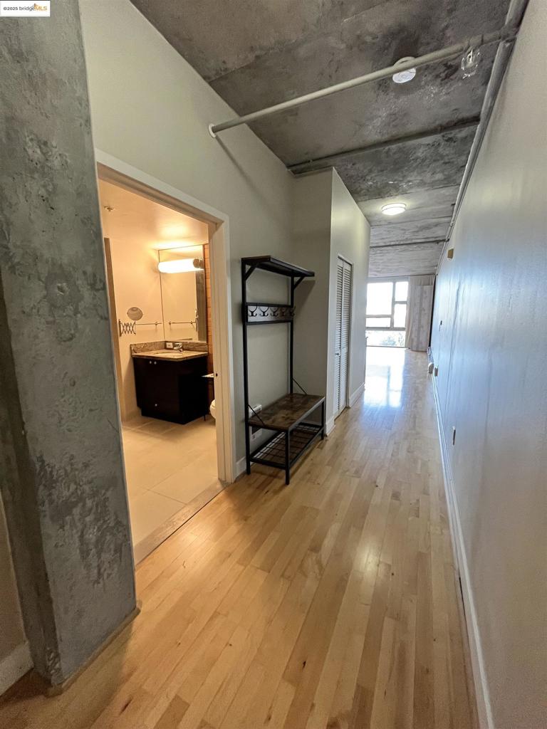 JACKLONDON - Residential Lease