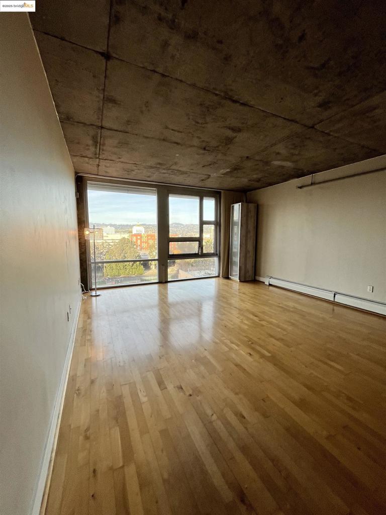 JACKLONDON - Residential Lease