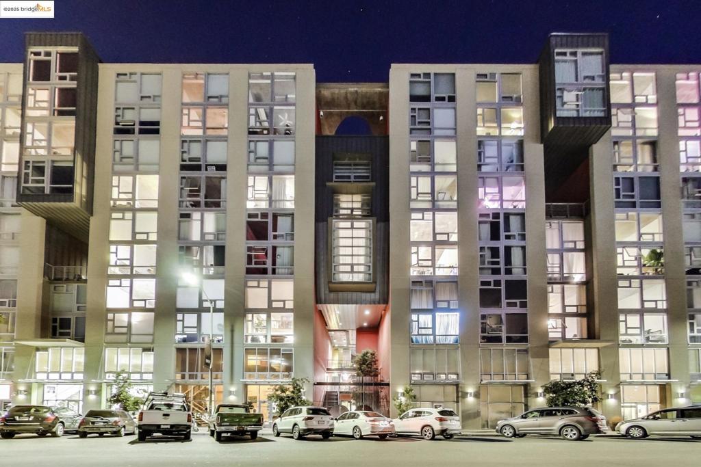 JACKLONDON - Residential Lease