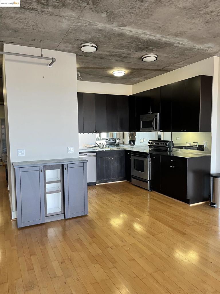 JACKLONDON - Residential Lease