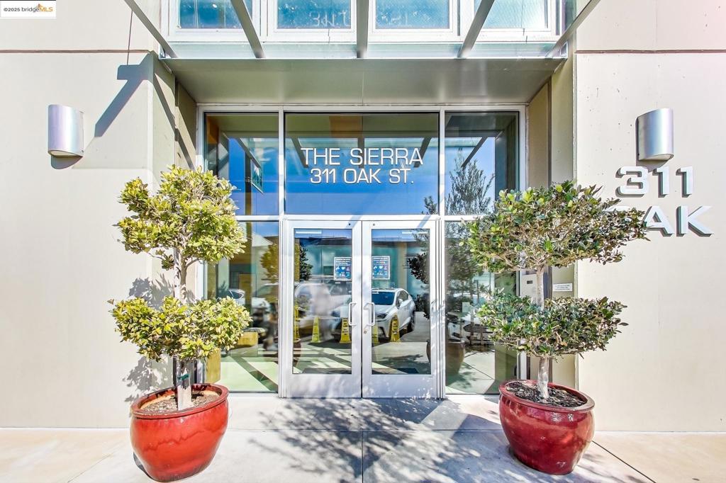 JACKLONDON - Residential Lease