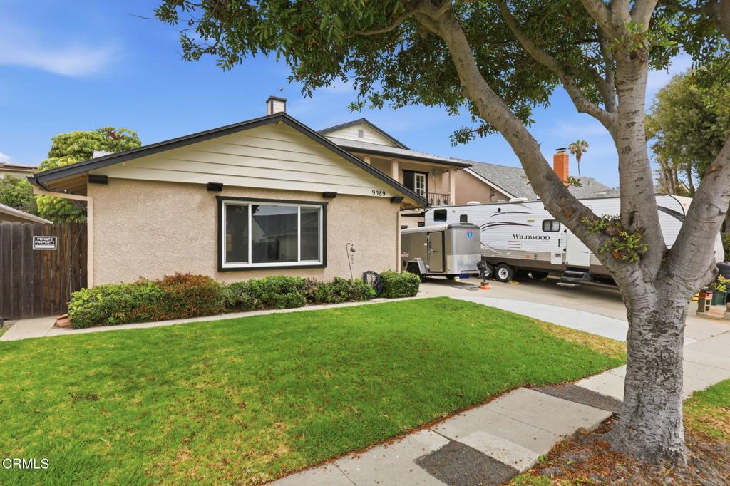 9389 Santa Maria Street