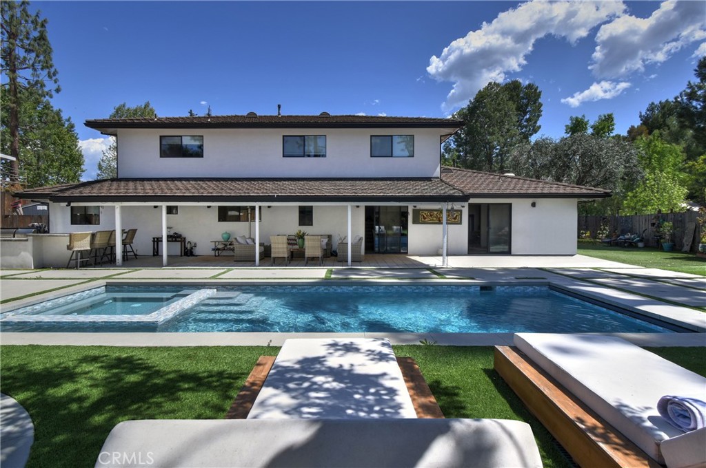 For Lease – Stunning Gated 5 Bed, 5 Bath Estate with Dream Backyard, Home Theater & Luxe Primary Suite
This absolutely stunning 5-bedroom, 5-bathroom gated estate offers the perfect blend of elegance, privacy, and resort-style living. Behind secure gates, you’ll find an expansive layout filled with natural light, designer finishes, and spacious living areas made for entertaining and everyday comfort.
The luxurious primary suite is a true retreat, featuring a spa-like steam shower and an oversized walk-in closet that feels like a boutique dressing room. Enjoy your own private home theater, or step outside to the ultimate backyard—complete with a sparkling pool, spa, built-in barbecue, cozy fire pit, and a large grassy yard.
Every detail of this home is designed to impress. A rare lease offering for those seeking space, style, and serenity—schedule your private showing today.