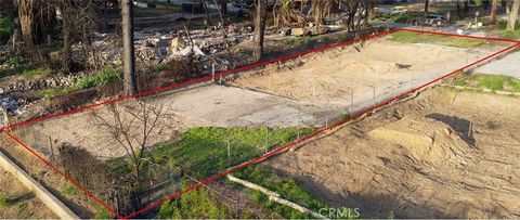 Photo of 3111 Fair Oaks Avenue, Altadena, CA 91001 (MLS # PW25110579) Photo of 3111 Fair Oaks Avenue, Altadena, CA 91001 (MLS # PW25110579)
