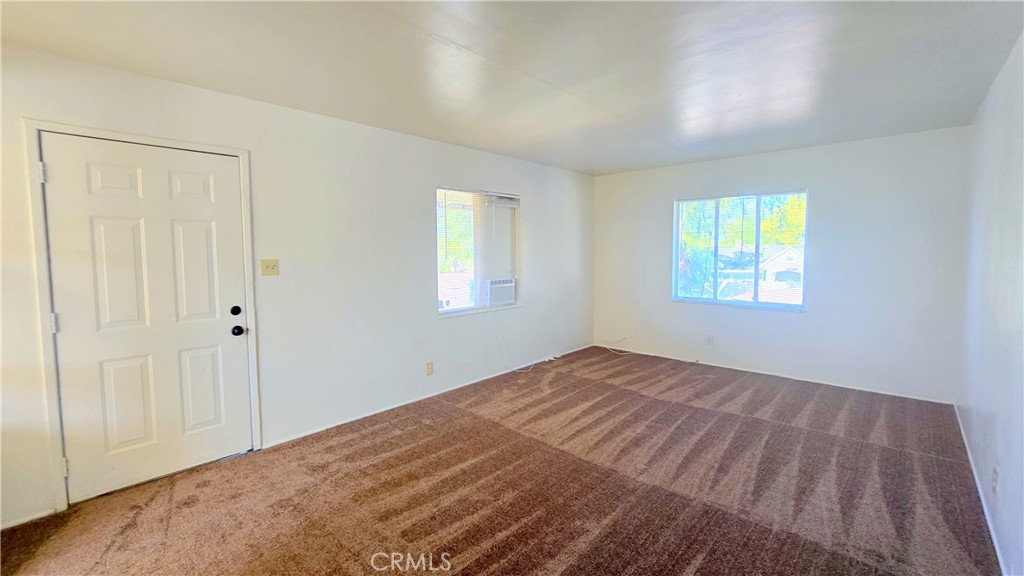 384 N 9th Avenue