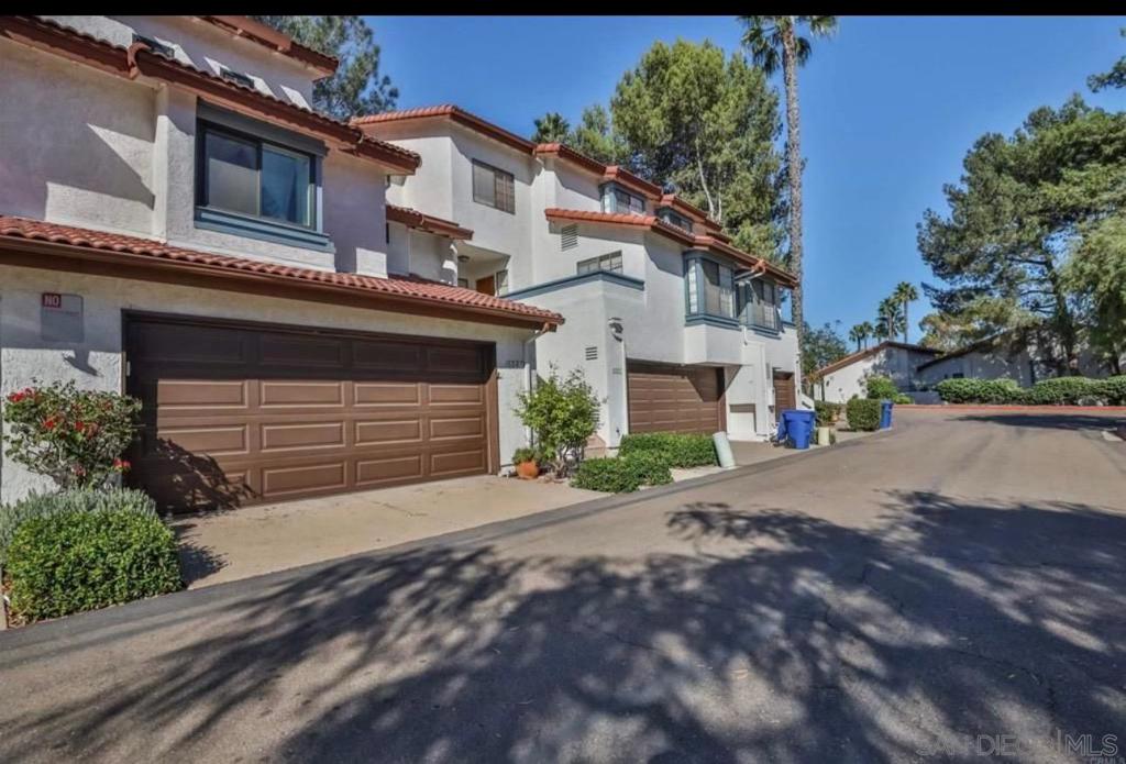 1532 Apache Dr D