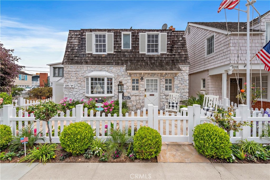224 Amethyst Ave
