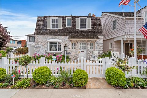 Photo of 224 Amethyst Ave, Newport Beach, CA 92662 (MLS # NP26078596)
