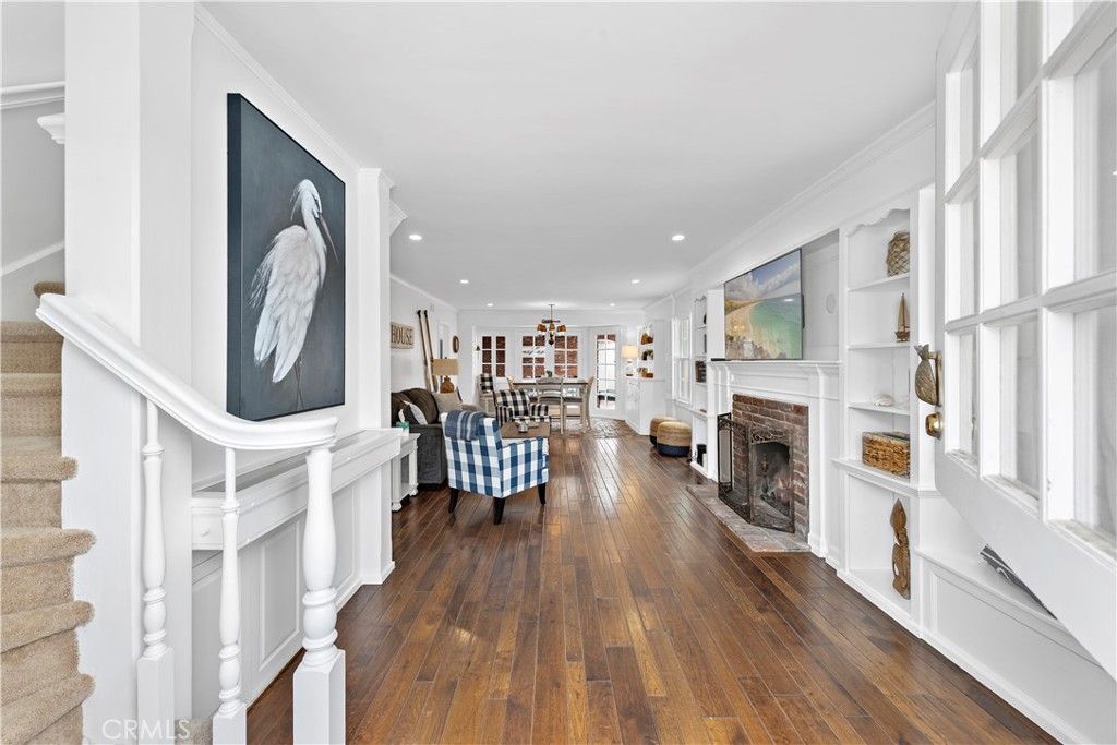 Photo of 224 Amethyst Ave, Newport Beach, CA 92662 (MLS # NP26078596)