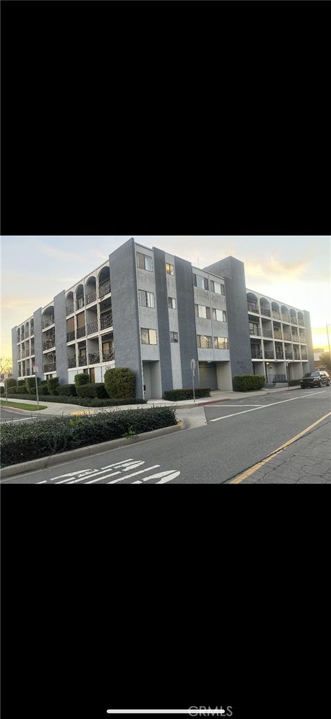 4595 California ave. Long Beach CA 90807