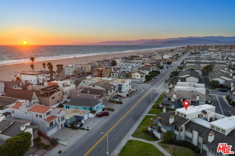 Tiny photo for 4532 La Brea Street, Oxnard, CA 93035 (MLS # 26873447)