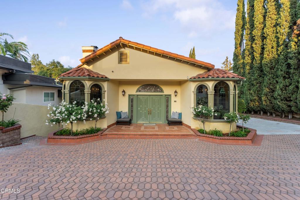 Properties 3 7002 La Presa Drive