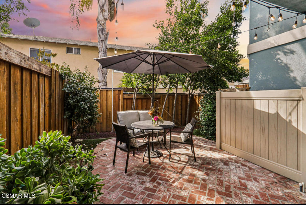 Lake Lindero Townhomes-891 - 891 - Residential