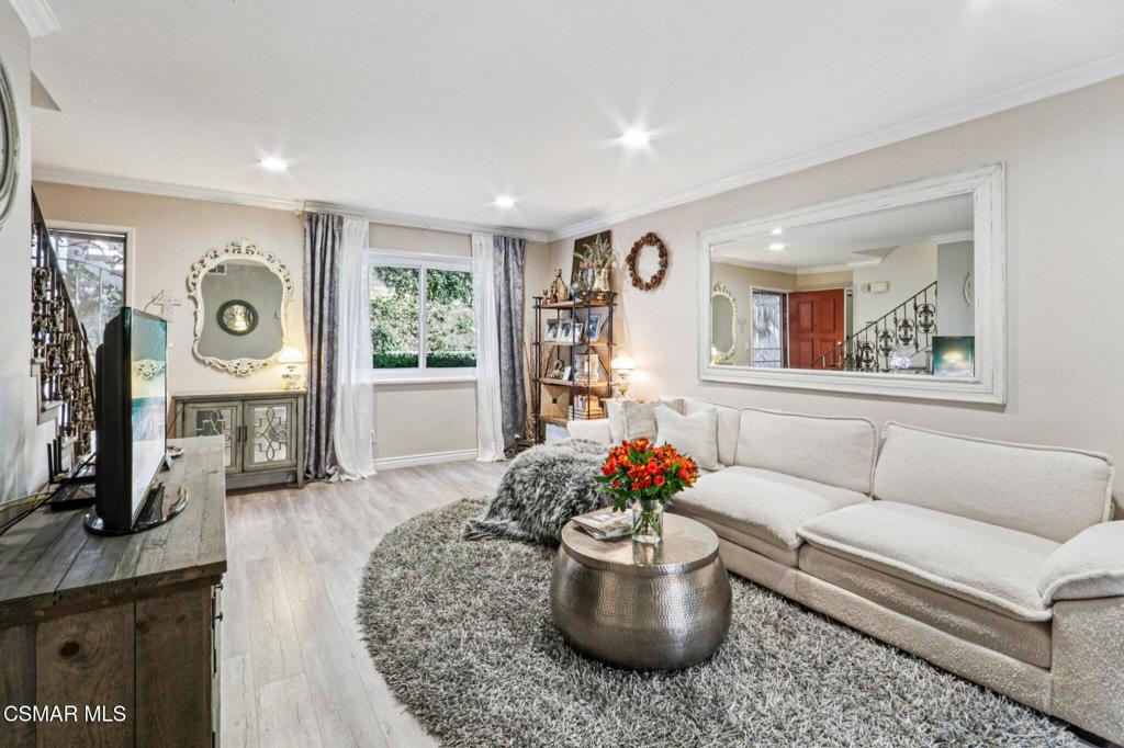 Lake Lindero Townhomes-891 - 891 - Residential