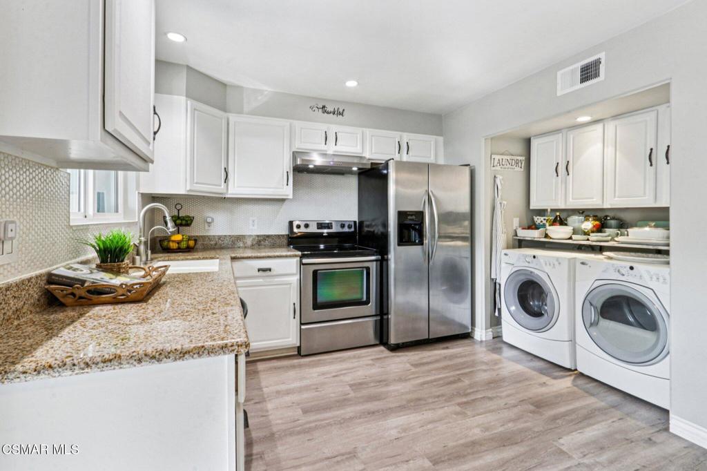 Lake Lindero Townhomes-891 - 891 - Residential