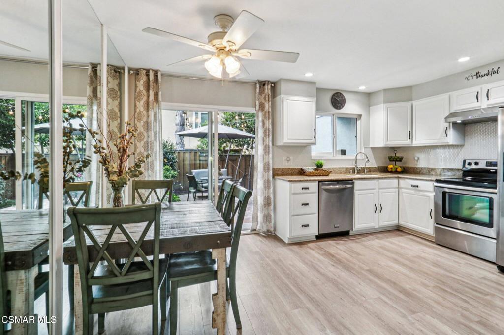 Lake Lindero Townhomes-891 - 891 - Residential