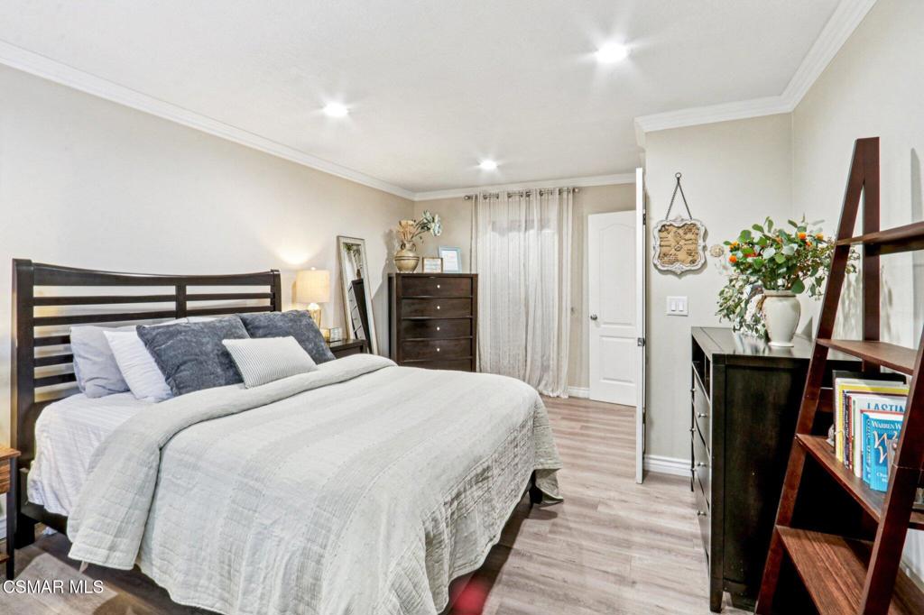 Lake Lindero Townhomes-891 - 891 - Residential