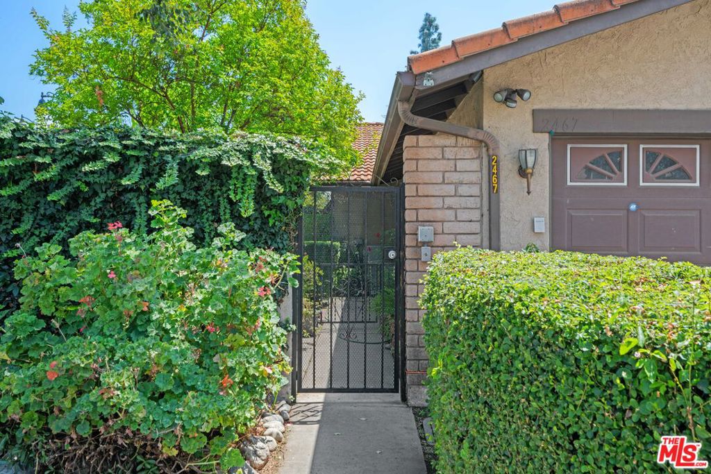 2467 Calle Villada Circle
