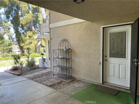638 Avenida Sevilla Unit B, Laguna Woods, CA 92637 - MLS#: PW26023210