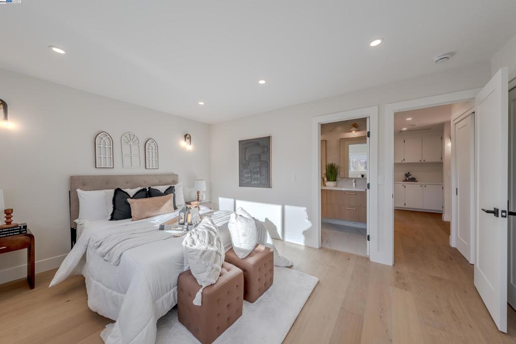 TOWN AND COUNTRY - Residential