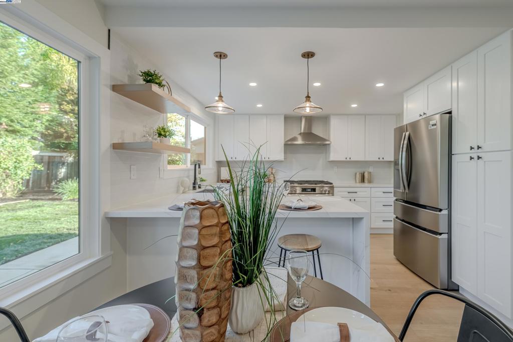 TOWN AND COUNTRY - Residential