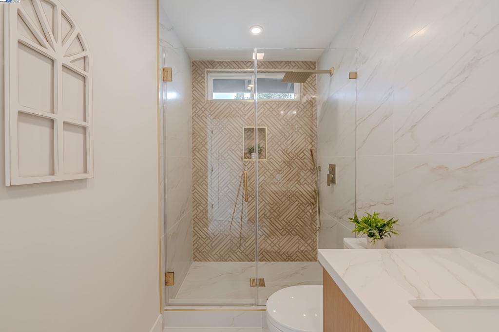 TOWN AND COUNTRY - Residential