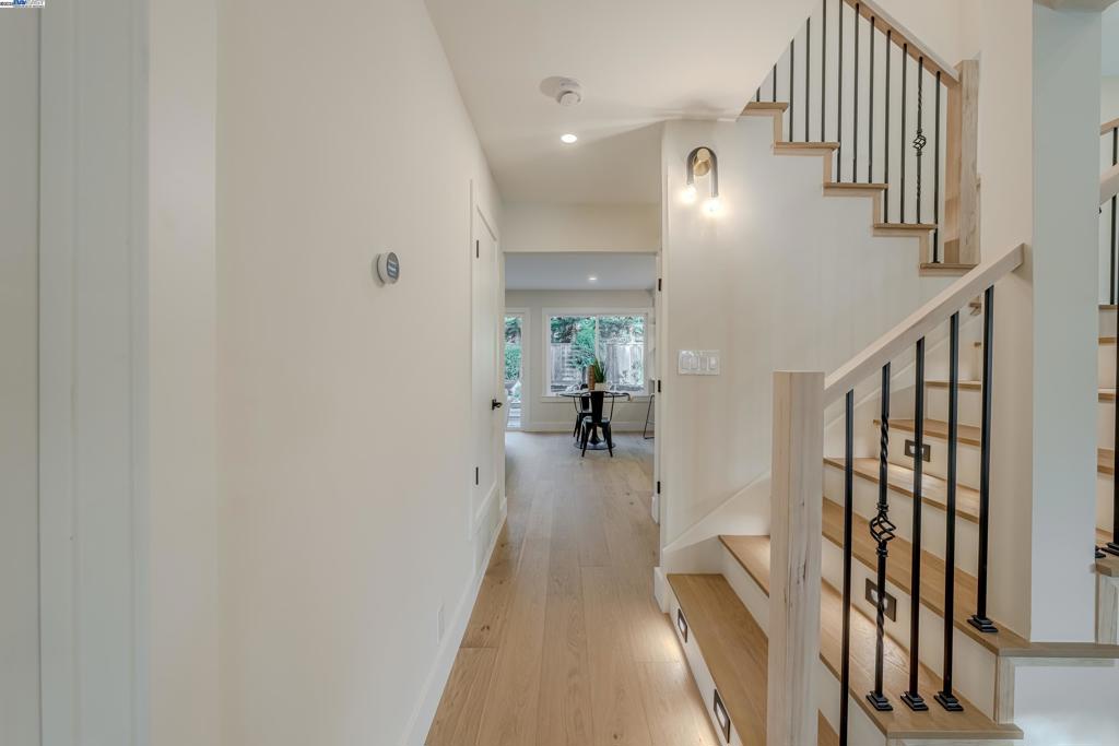 TOWN AND COUNTRY - Residential