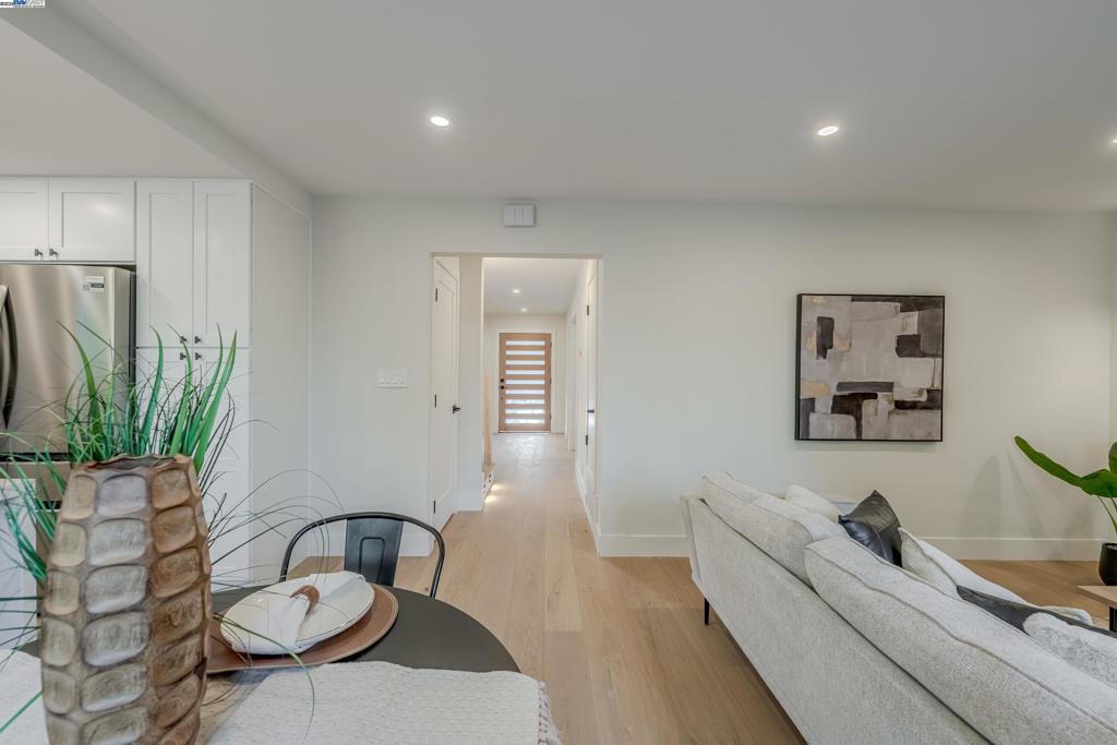 TOWN AND COUNTRY - Residential