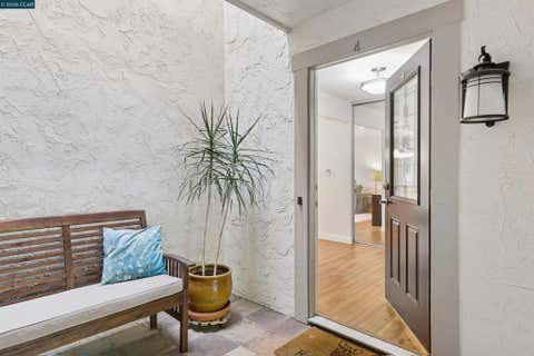 Photo of 3112 Terra Granada DR #4, Walnut Creek, CA 94595 (MLS # 41141429)
