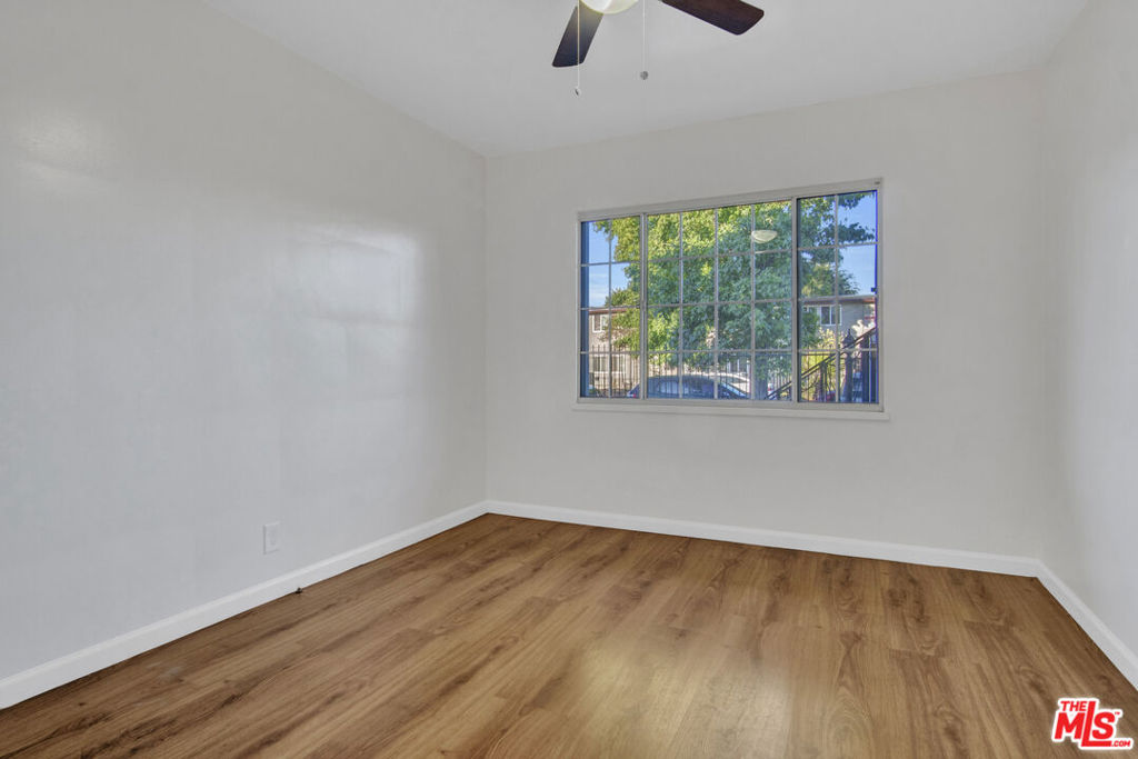 Properties 3 13226 Vanowen Street