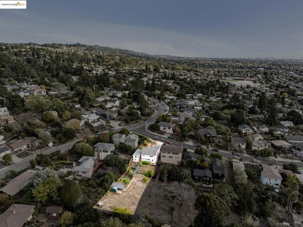 BERKELEY COUNTRY - Residential